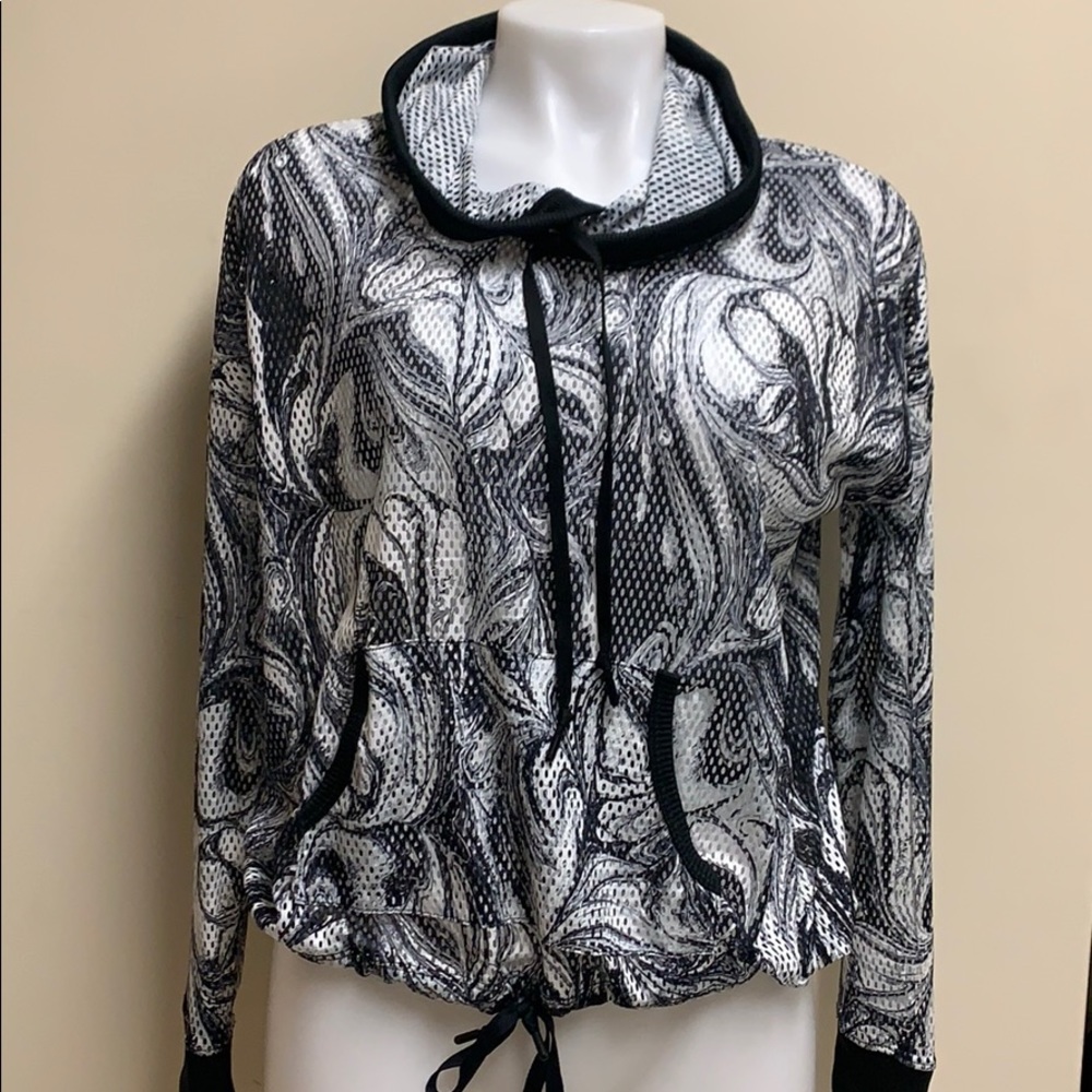 Victoria Secret Sport cover top
